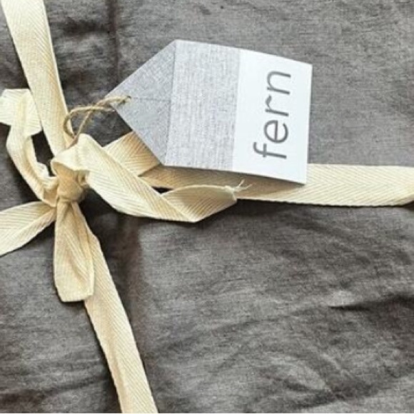 Set of 2 Charcoal Gray 100% Linen Pillow Covers, 20”x20” New FREN - Picture 11 of 12